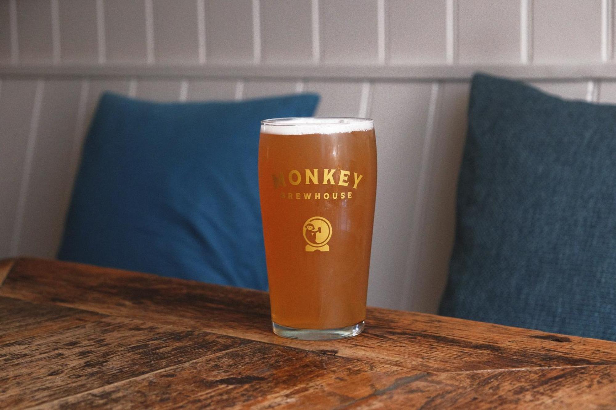 利明顿 Monkey Brewhouse酒店 外观 照片
